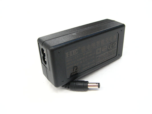 HB-080402/VC DC8.4V/2A 鋰電池充電器